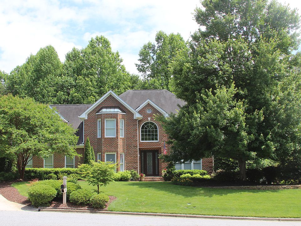 1st image of 104 Southbridge Ct
