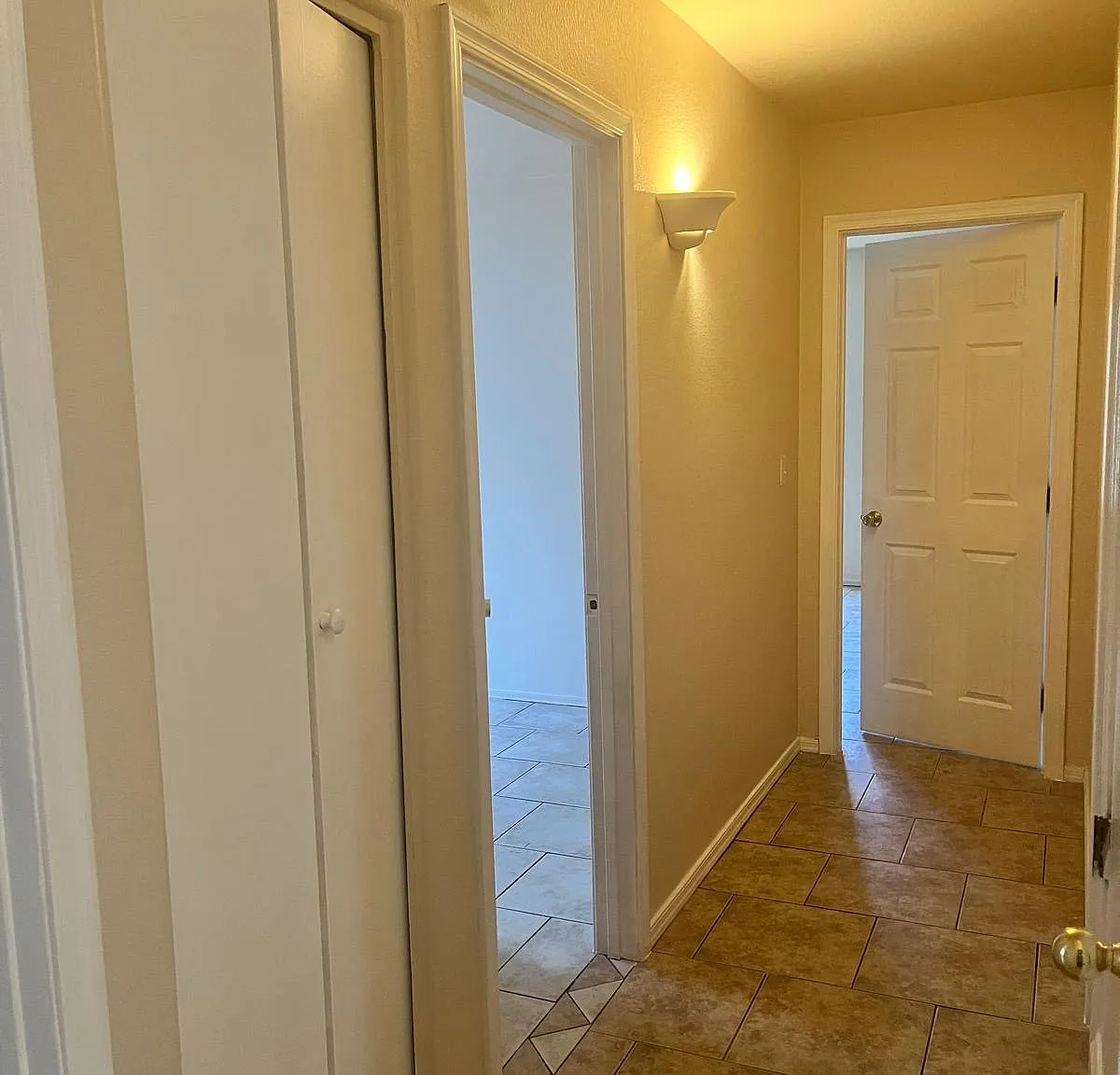 3 bed, 1308 sqft, $1,650 — Photo 2
