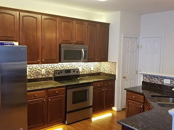4th image of 2494 Curie Ct