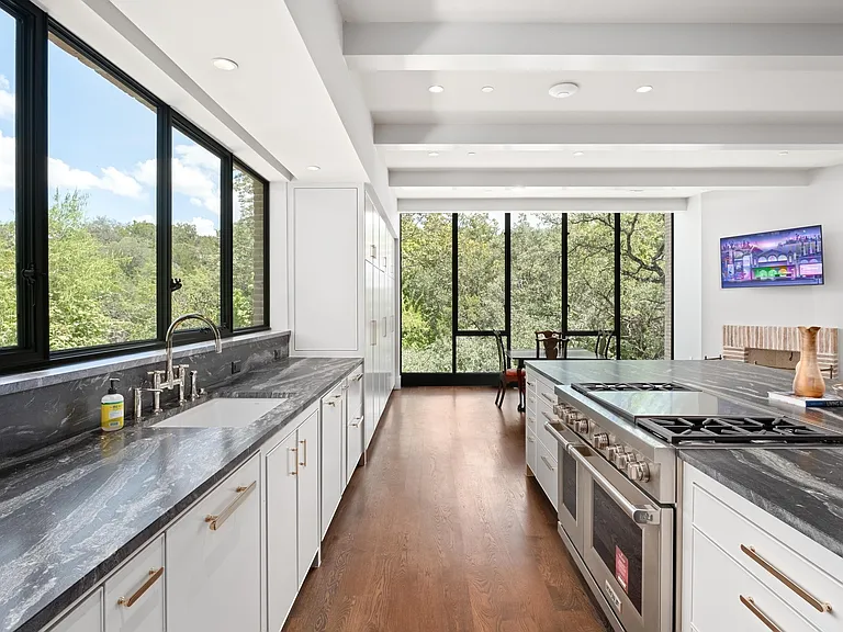4500 River Wood Ct — Photo 13