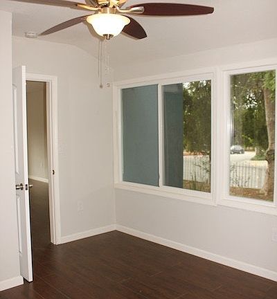 4th image of 319 E Washington Blvd