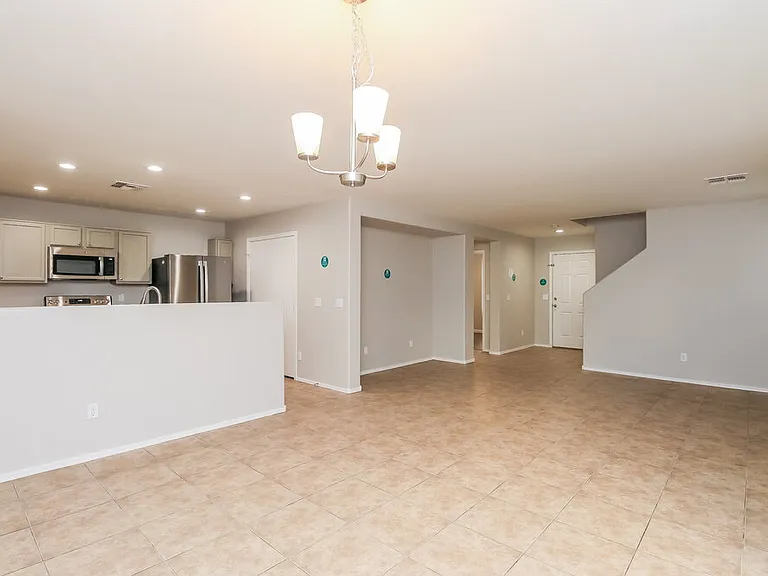 3931 E Jasper Dr — Photo 6