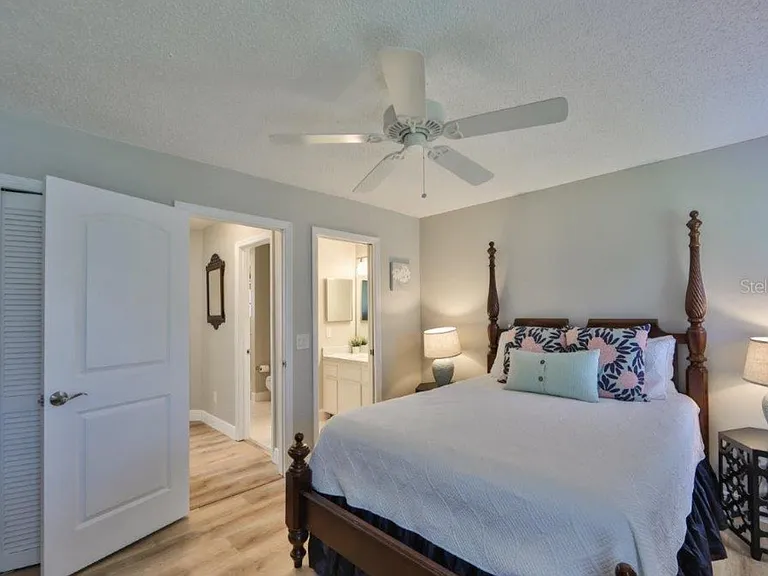 4624 Basswood St — Photo 13