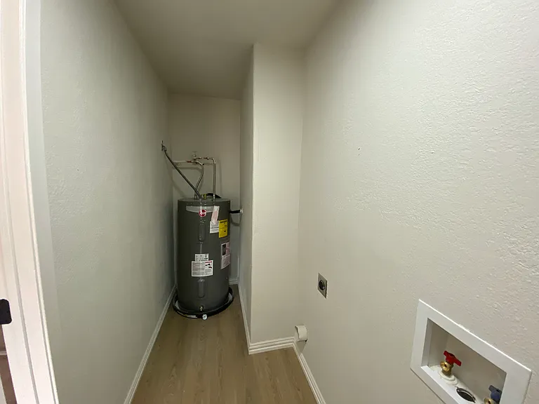 10355 Limestone Dr — Photo 5