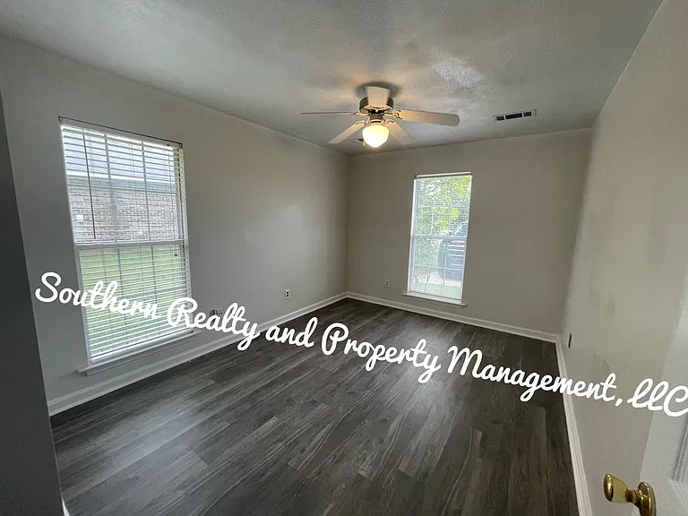 4084 Fitzpatrick Blvd — Photo 7