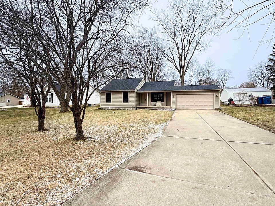 1st image of 303 Elmwood Dr