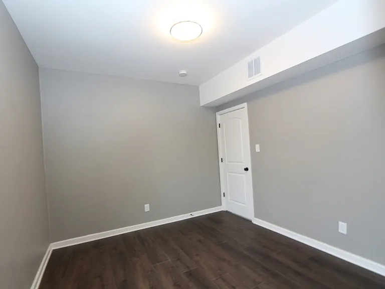 549 E 91st St #2 — Photo 19