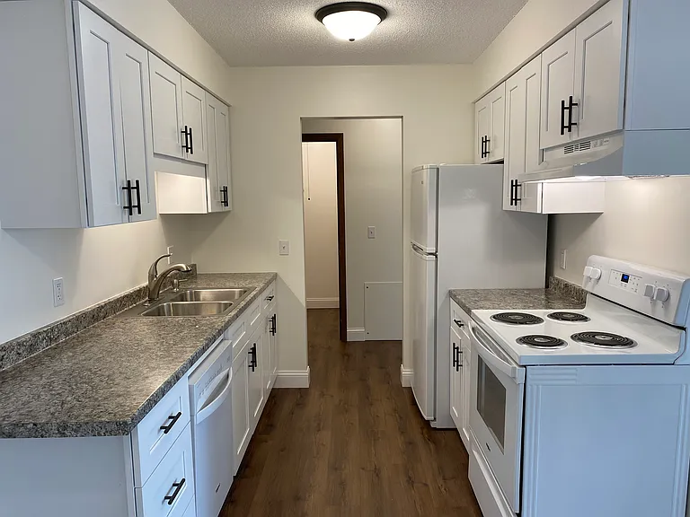 The Falls Apartments — Photo 20