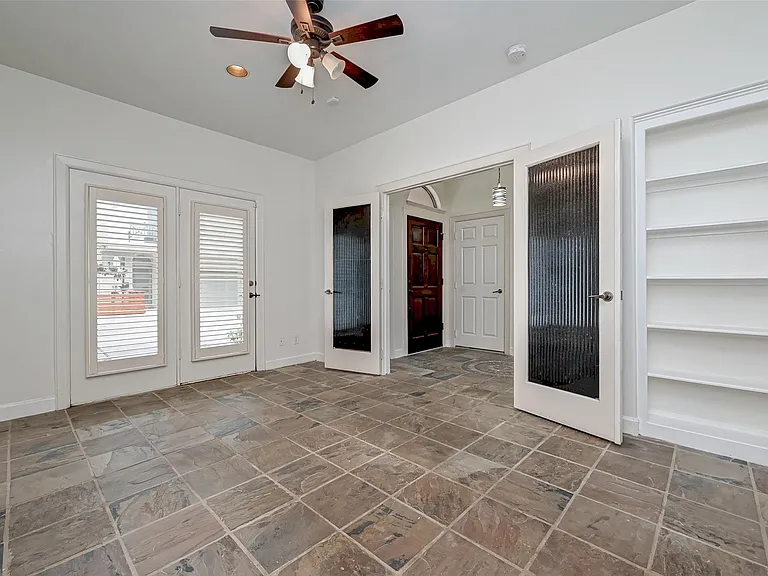 5410 Rose St — Photo 9