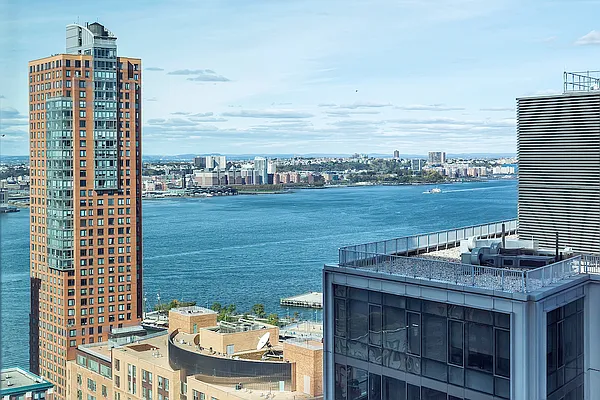 Sold by LG Fairmont Group | media 12