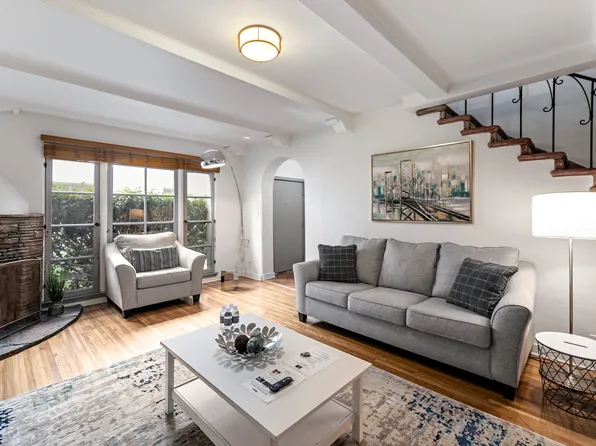 9904 Robbins Dr #9904, Beverly Hills, CA 90212