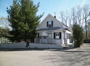 16 Chestnut Hill Ave APT 2, Cranston, RI 02920