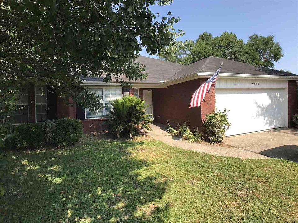 1st image of 9842 Knollview Dr