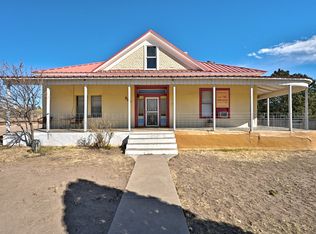 718 N Dean St, Marfa, TX 79843