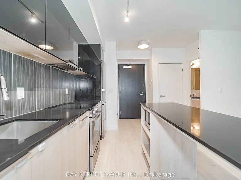 31 Tippett Rd #236 — Photo 9