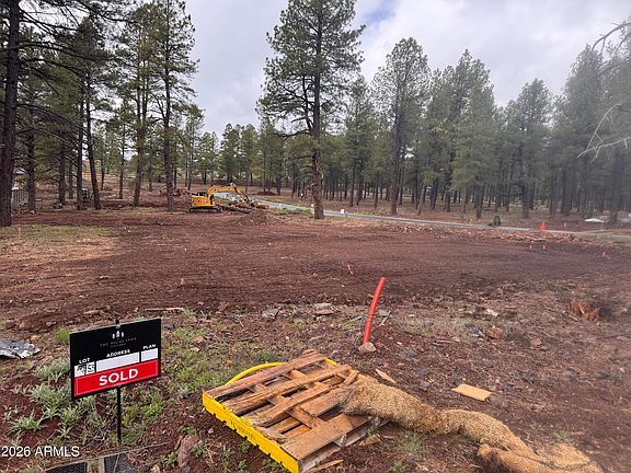 2nd image of 2110 Asi Va Spring Trail