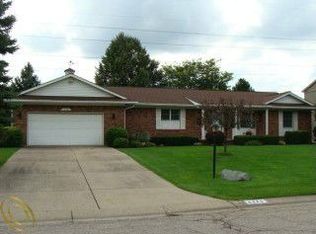 6445 Woodcrest Rdg, Clarkston, MI 48346