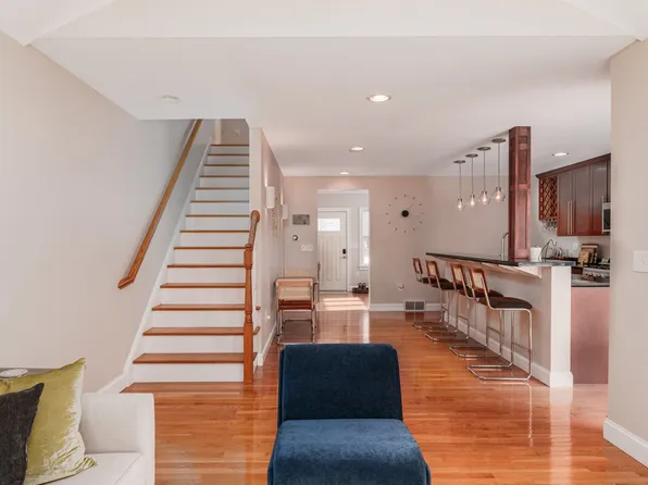 99 W Circular St #Id1388803p, Saratoga Springs, NY 12866