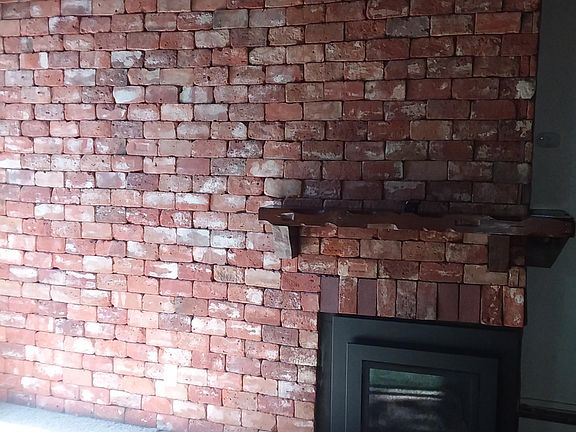 New gas fireplace in the livingroom