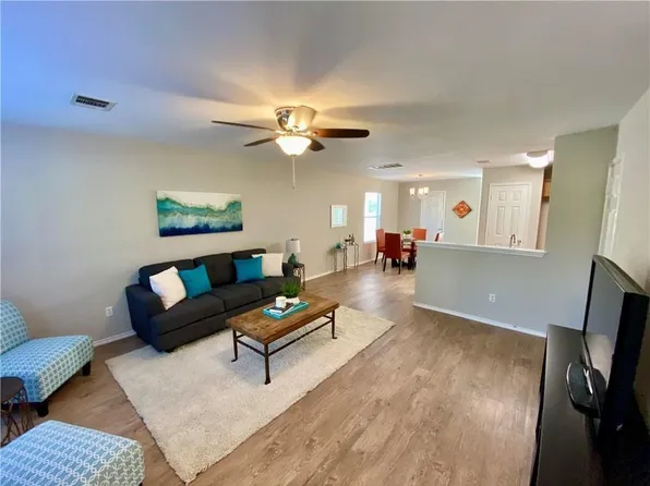 117 Decker, Kyle, TX 78640