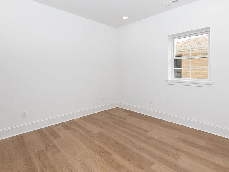 3200 Holly Rd — Photo 14