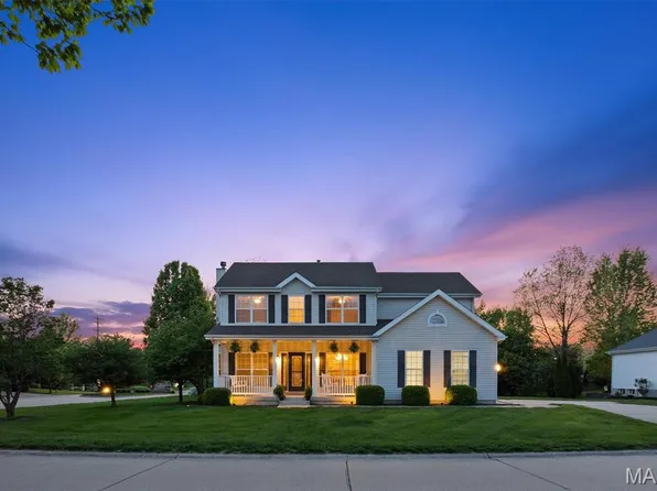 2201 Birmingham Dr, Shiloh, IL 62221