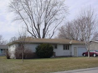 2227 E 12th St, Fremont, NE 68025