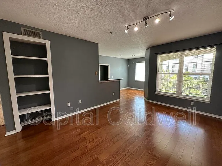 1810 E Palm Ave #1204-Y1204 — Photo 8