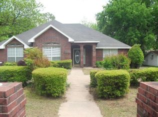 326 N Main St, Bogata, TX 75417