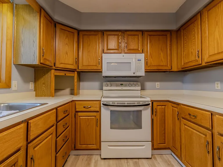 4227 Summerhill Rd — Photo 13