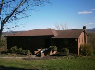 11 Fairway Dr, Selinsgrove, PA 17870