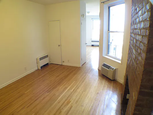 Rented by Glasser Realty LLC | media 5