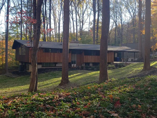 10916 Picasso Ln, Rockville, MD 20854