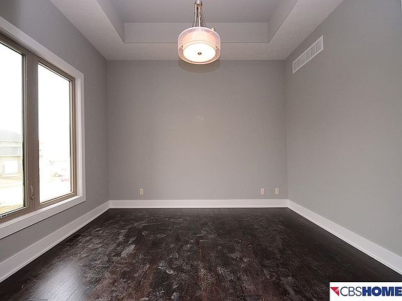 4th image of 11714 S 109th St