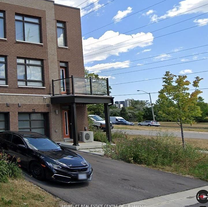 1st image of 21 Beliveau St