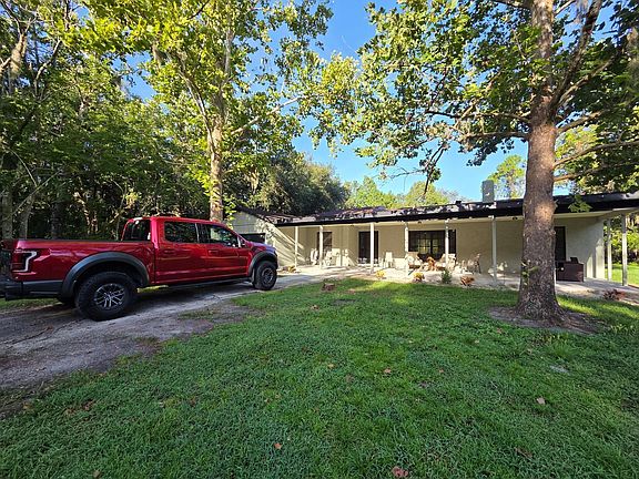 3rd image of 2200 Retreat Rd
