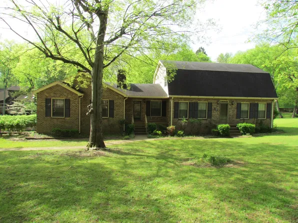702 Bay Ct, Old Hickory, TN 37138