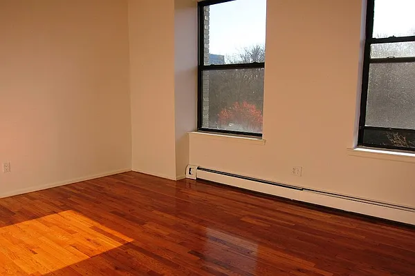 Rented by Corcoran | media 18