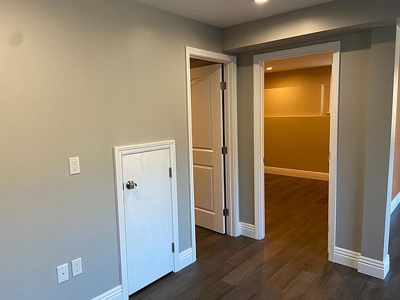 3rd image of 848 Larch Ave