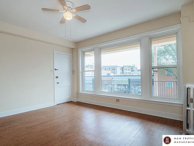 817 Oak Park — Photo 9
