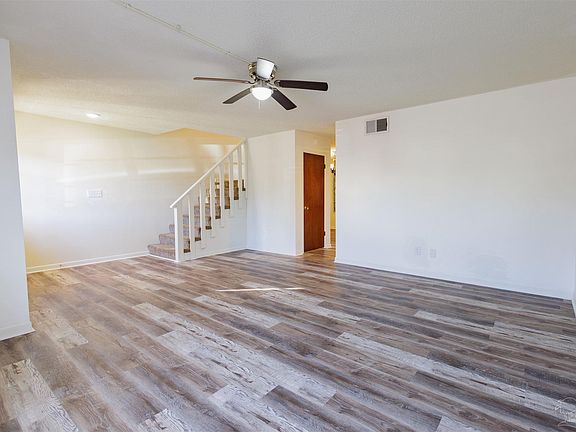 5th image of 2137 Schwab Ct