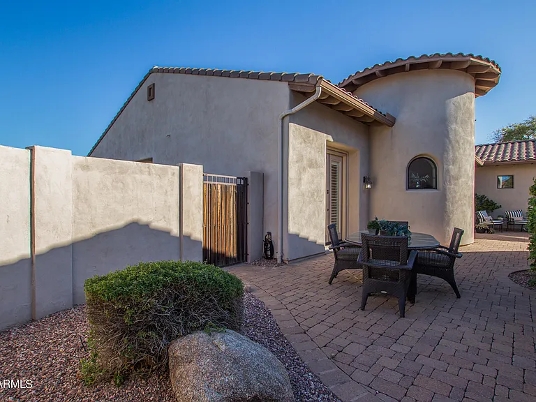 885 W Palo Brea Dr — Photo 63