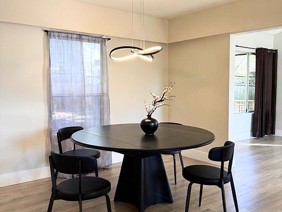 5th image of 8366 Arbour Pl