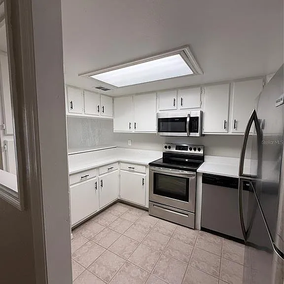 614 Saint Johns Ct #614 — Photo 4