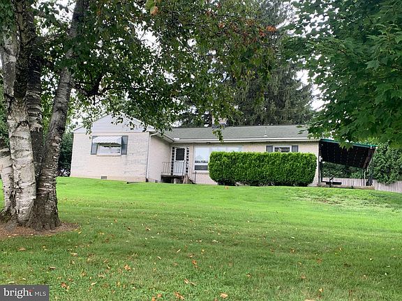 2nd image of 315 York Rd