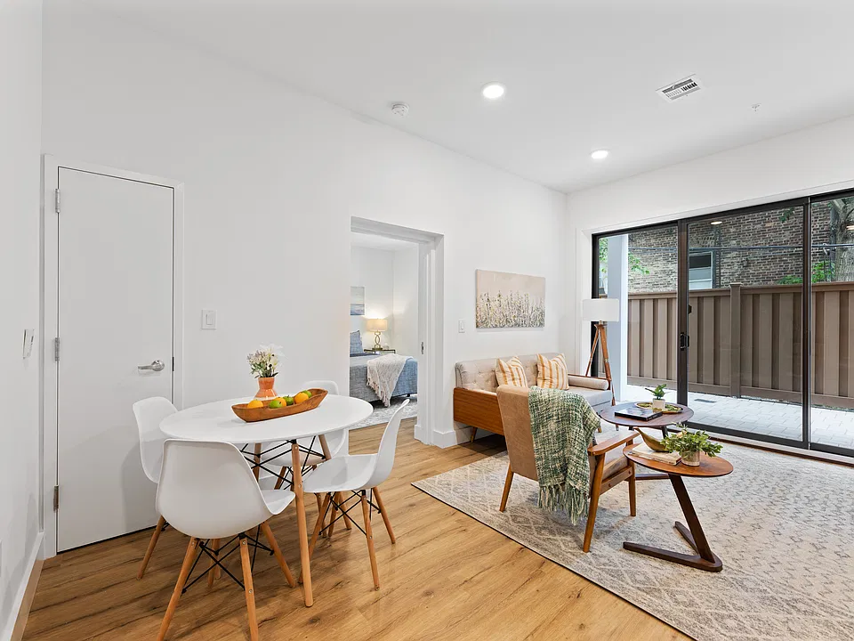 28 Vroom St #305