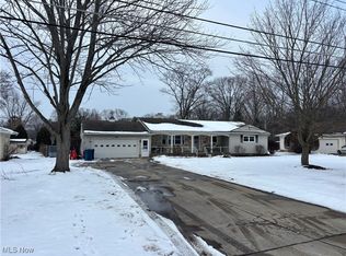 175 Edgewood Dr, Amherst, OH 44001