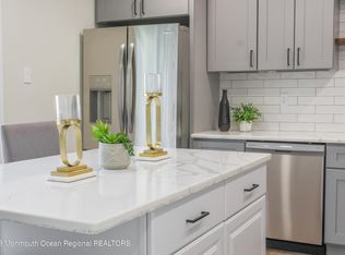 105 Stowaway Rd, Manahawkin, NJ 08050