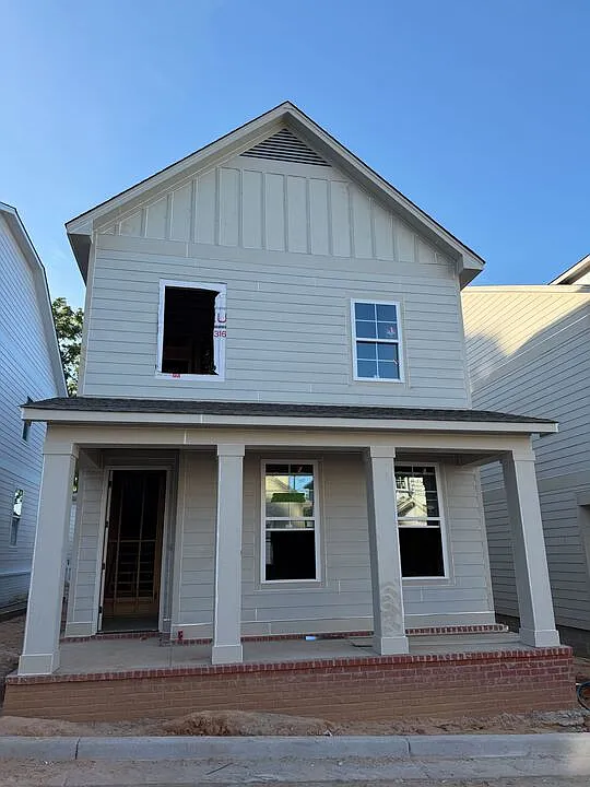 Building Photo - 305 Penny Ln #1