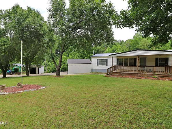 5479 Scott Hwy, Robbins, TN 37852